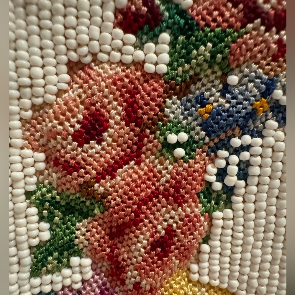 VTG! Elegant Micro Beaded Floral Embroidered Handbag - Picture 3 of 14